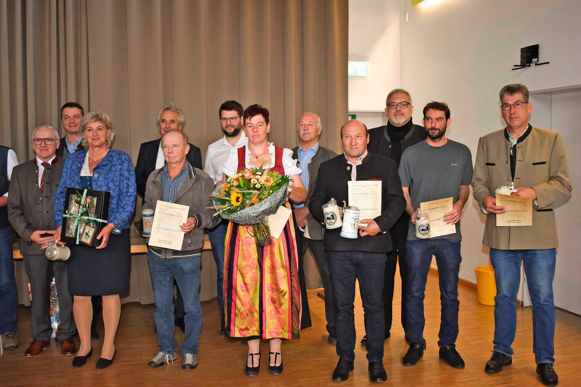 Gersten- und Hopfensieger gekürt - Bayerisches Landwirtschaftliches ...